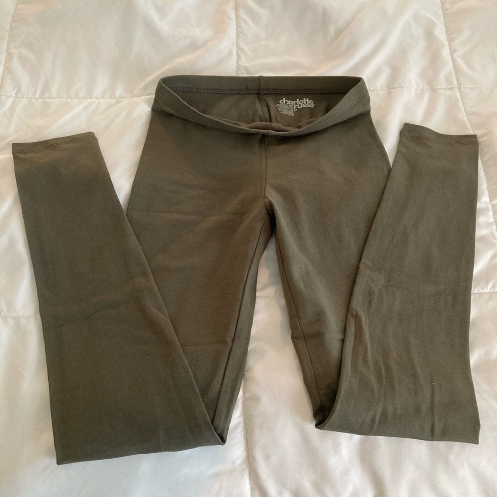 NWOT Charlotte Russe Full Length Legging🍍